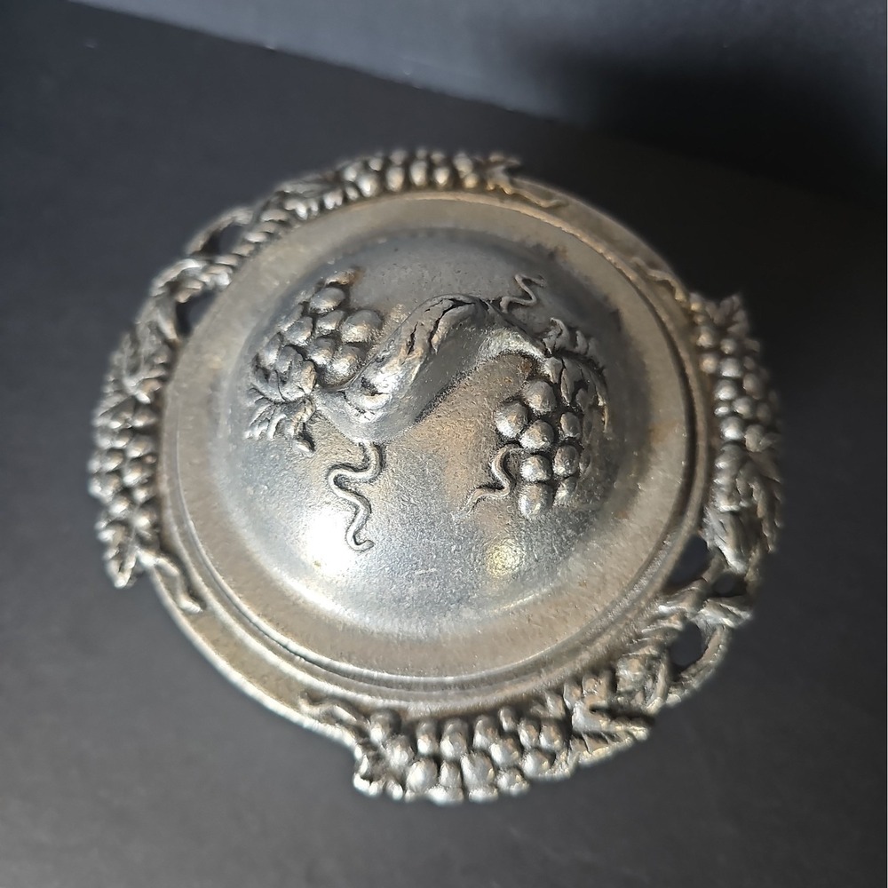 Vintage Carson Pewter Grape Vineyard Covered Sugar Bowl w/ Lid - R7